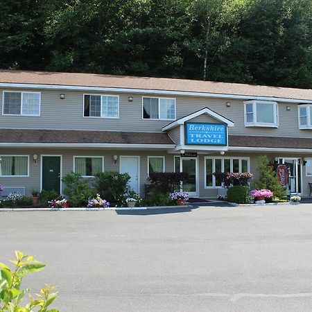 Berkshire Travel Lodge Canaan Buitenkant foto