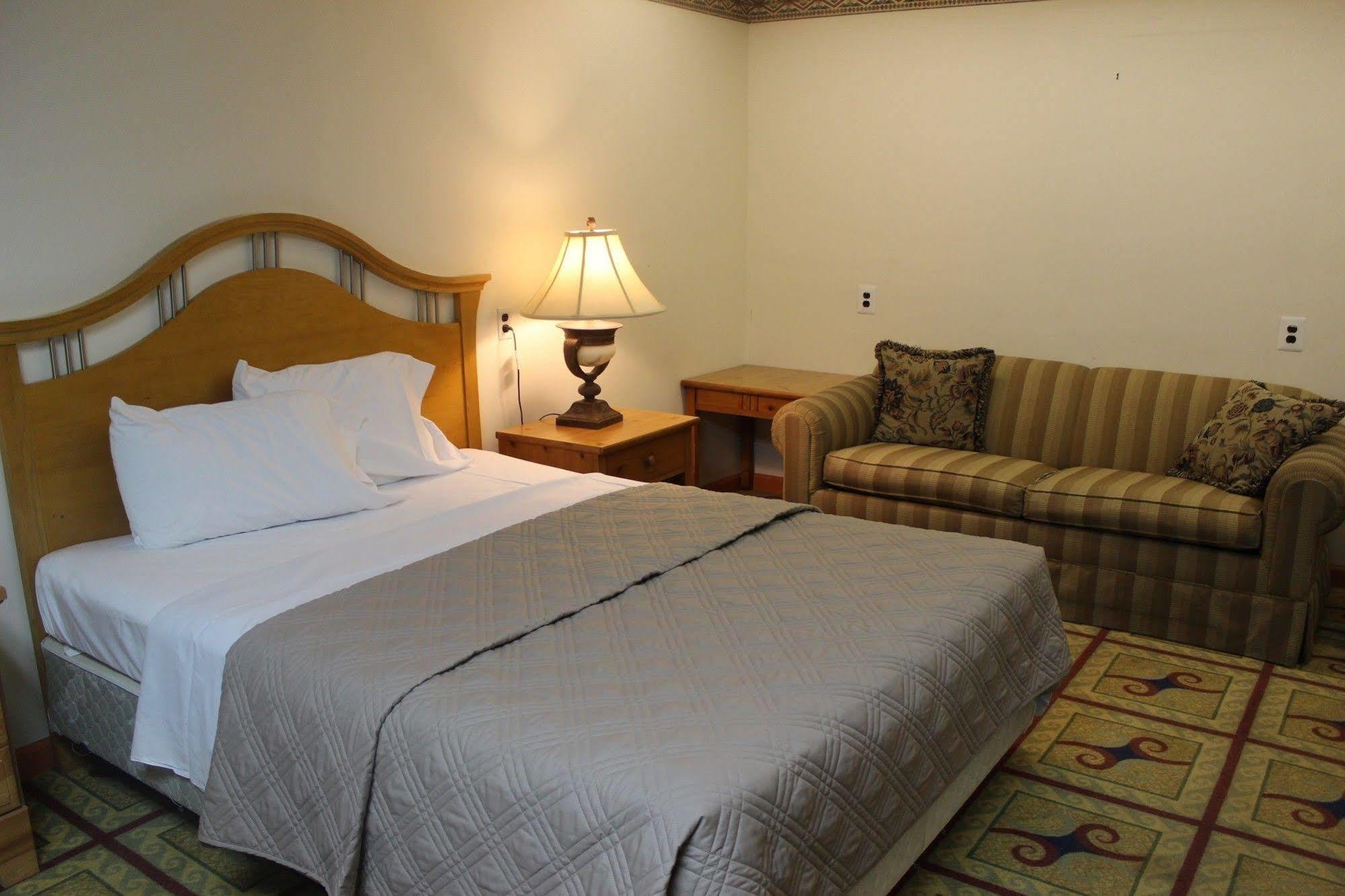 Berkshire Travel Lodge Canaan Buitenkant foto